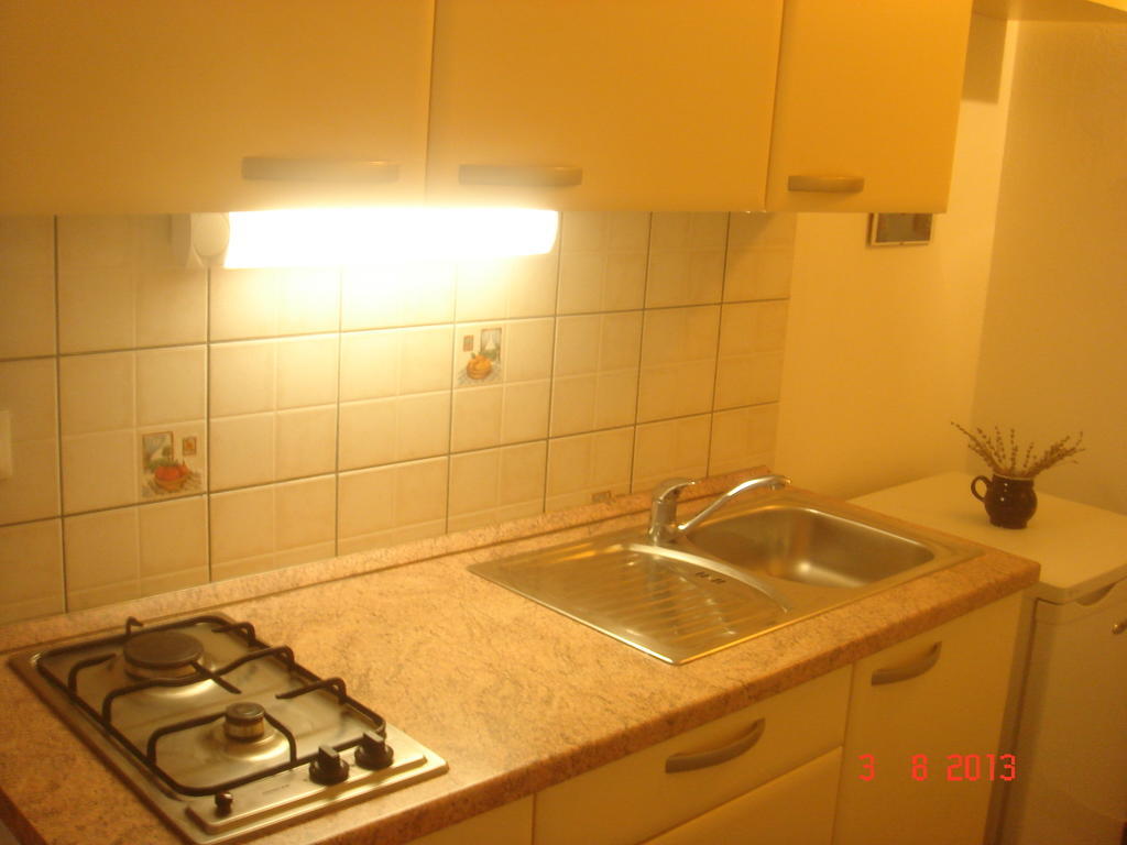Apartments Renata Primosten Ruang foto
